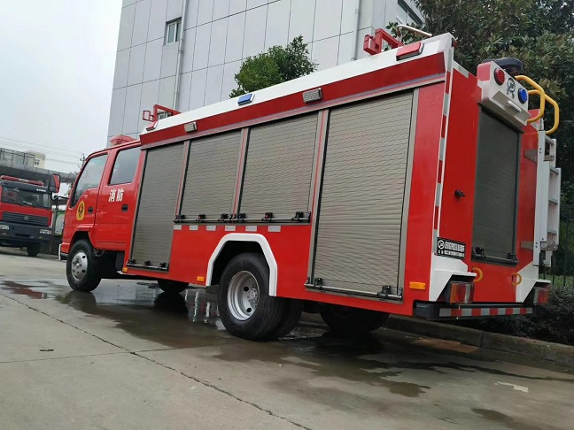重慶五十鈴小型消防車(chē)價(jià)格廠家直銷(xiāo)
