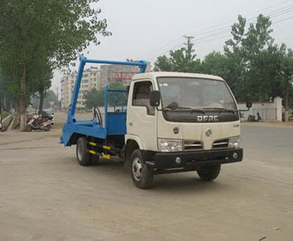 東風(fēng)小金霸擺臂式垃圾車(chē)